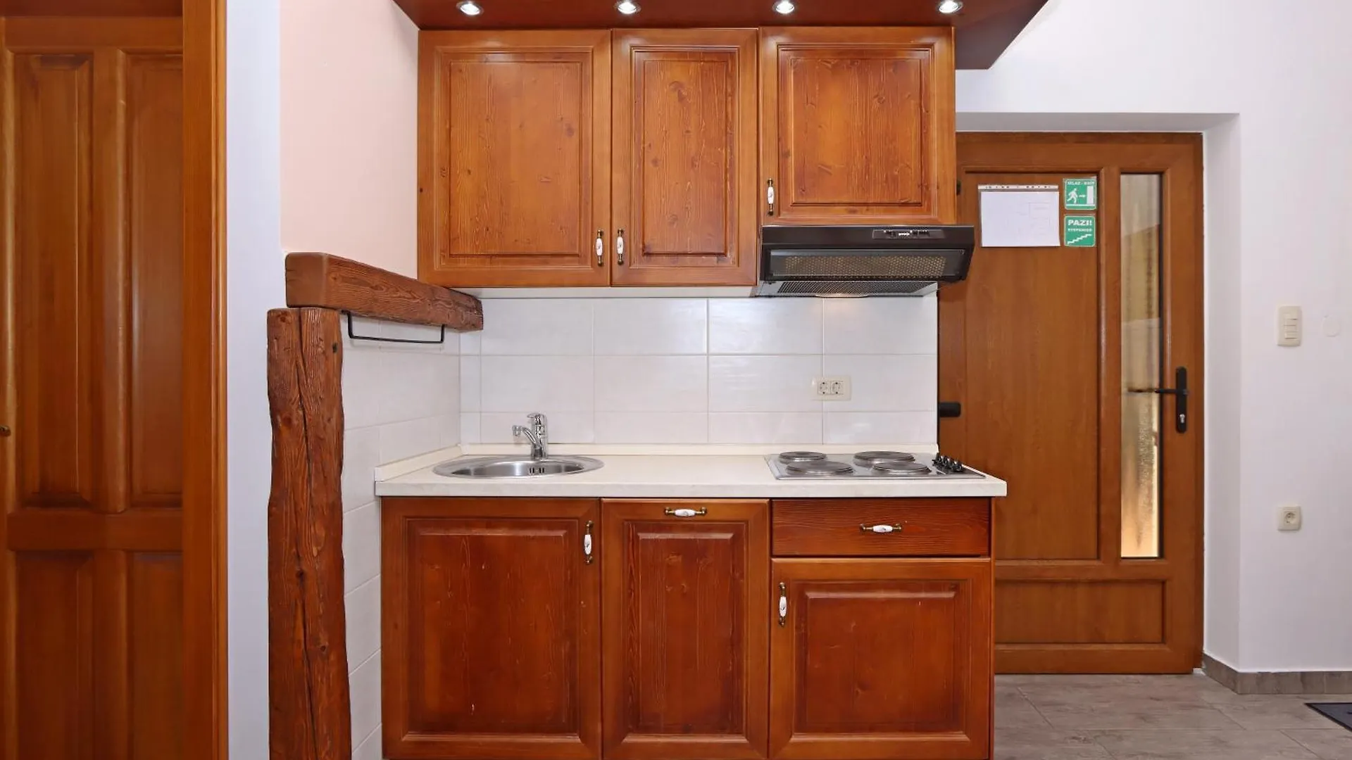 Apartments With A Parking Space Opatija - Pobri, Opatija - 7813 Matulji